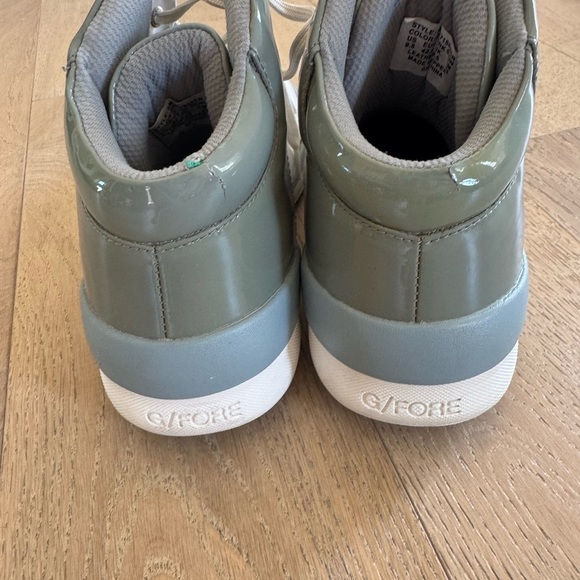 G/Fore Mens High Top Golf Shoe Shark Skin White Grey Size 9.5 - Picture 2 of 7